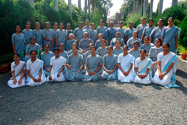 Gratidão e júbilo pelos 50 anos de presença na Índia